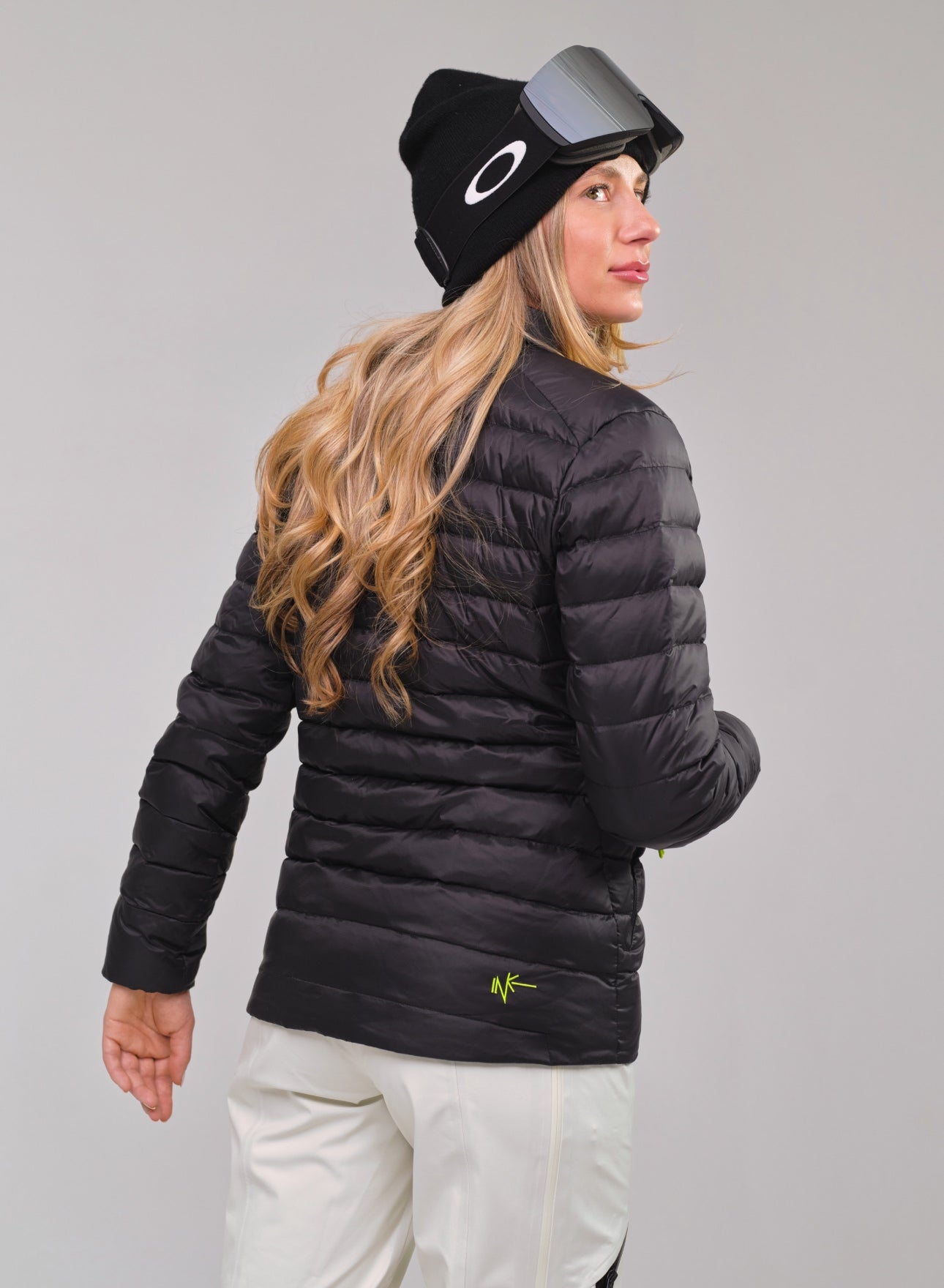 black puffer jacket for skiing - InkLine
