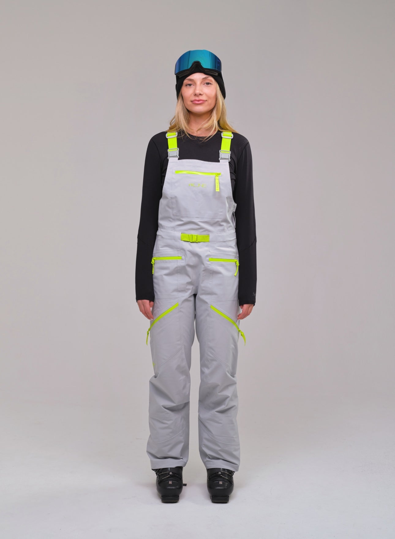 Womens ski and snowboard bibs in grey